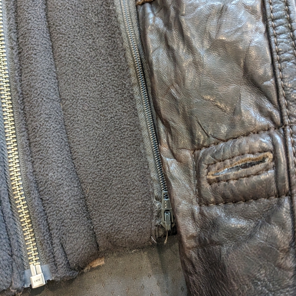 DANIER Men's Leather Coat - Picture 4 of 7
